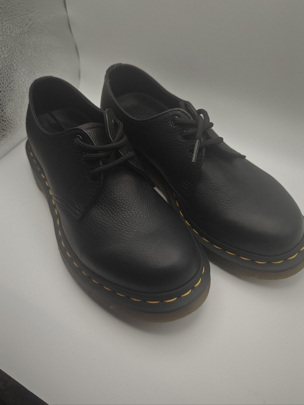 Dr Martens 24256 Virginia black Oxford shoes - Women's size 8 Mens 7 -NEW NWOB